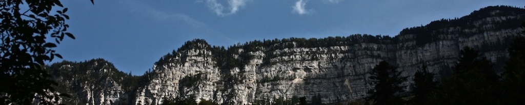 Vue du début des gorges de l'Areuse.